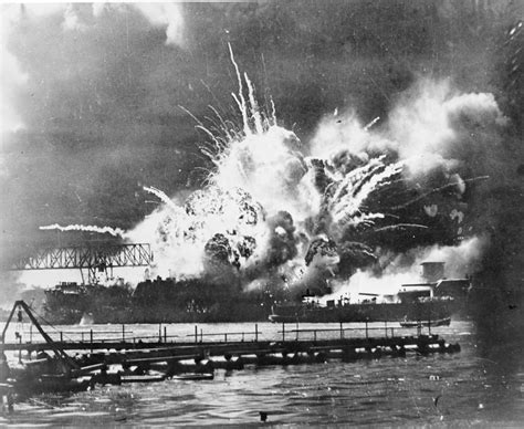 Air Raid--Pearl Harbor! The Story of December 7, 1941 Doc